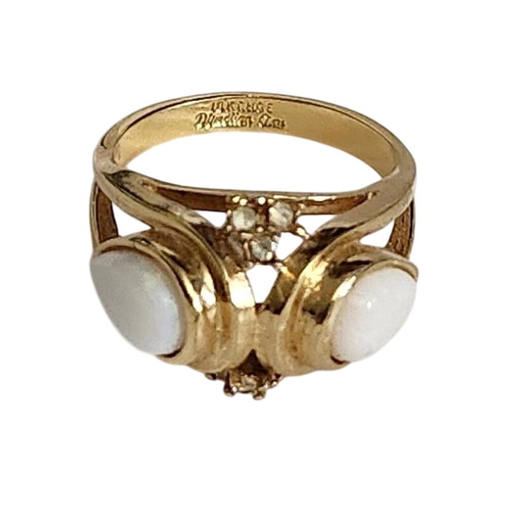 Vtg 1960s 18K HGE Direction One Gold Tone Milk Glass Ring Size 6